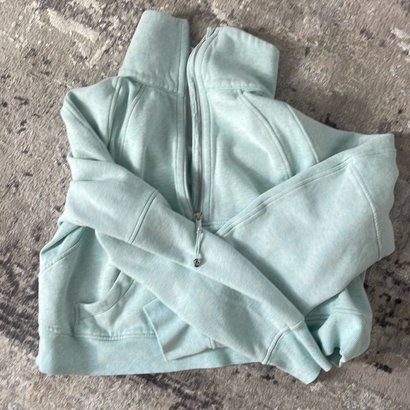 Lulu cropped large - Picture 1 of 2